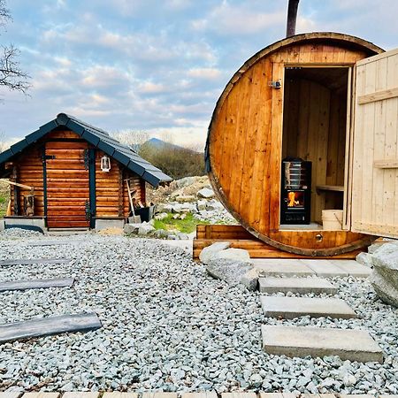 Tiny House With Mountain Views Apartment Turany Exterior photo